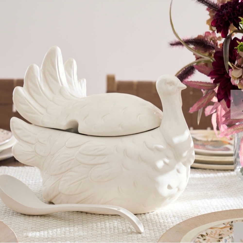 Pottery Barn Rustic Cream Turkey Tureen